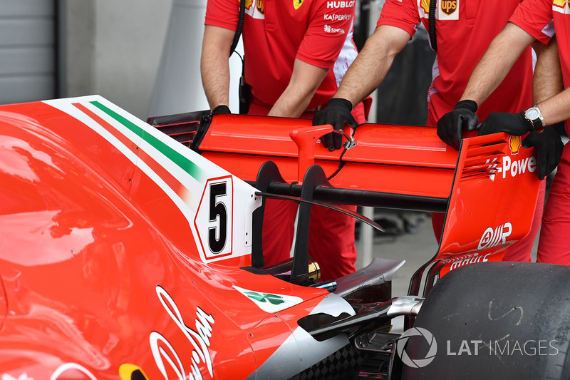 Ferrari SF71H ala trasera