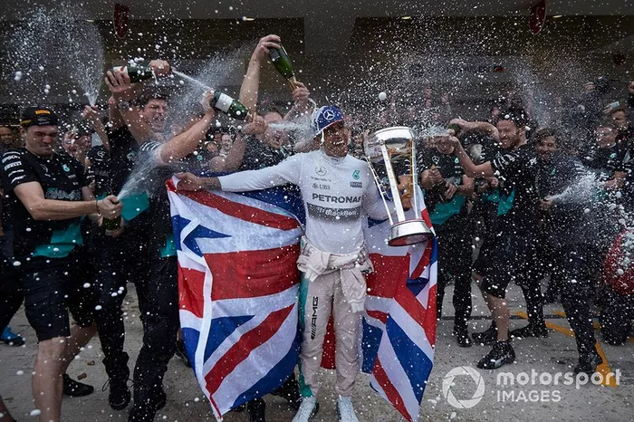 2015: Lewis Hamilton, Mercedes