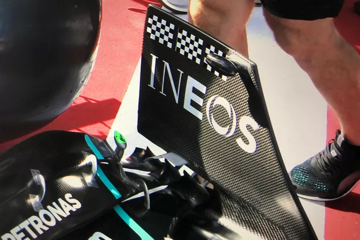 Detalle del morro del Mercedes W14