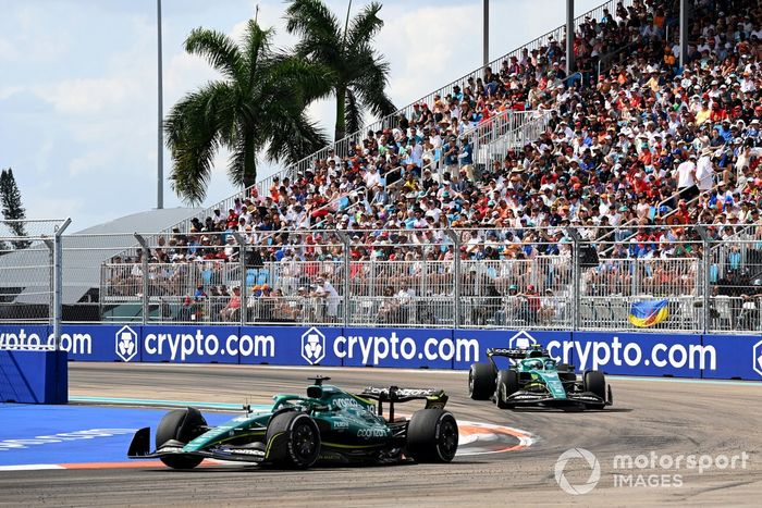 Lance Stroll, Aston Martin AMR22, Sebastian Vettel, Aston Martin AMR22