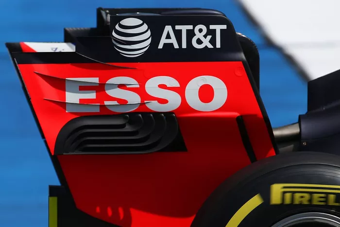 Red Bull Racing RB16 rear wing endplate