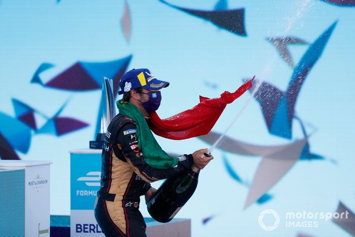 Podio: Antonio Felix da Costa, DS Techeetah celebra