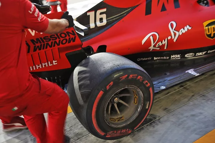 Ferrari SF90, dettaglio del fondo