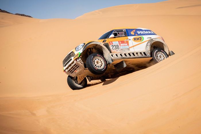 #238 X-Raid Mini John Cooper Works Rally Mini: Laia Sanz, Maurizio Gerini