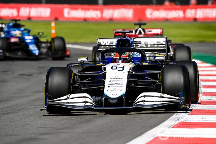 George Russell, Williams FW43B, Kimi Raikkonen, Alfa Romeo Racing C41, Fernando Alonso, Alpine A521