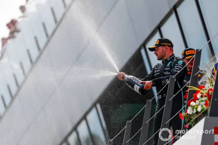 Podio: segundo lugar Valtteri Bottas, Mercedes