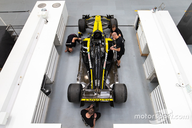 Werksbesuch bei Renault in Enstone