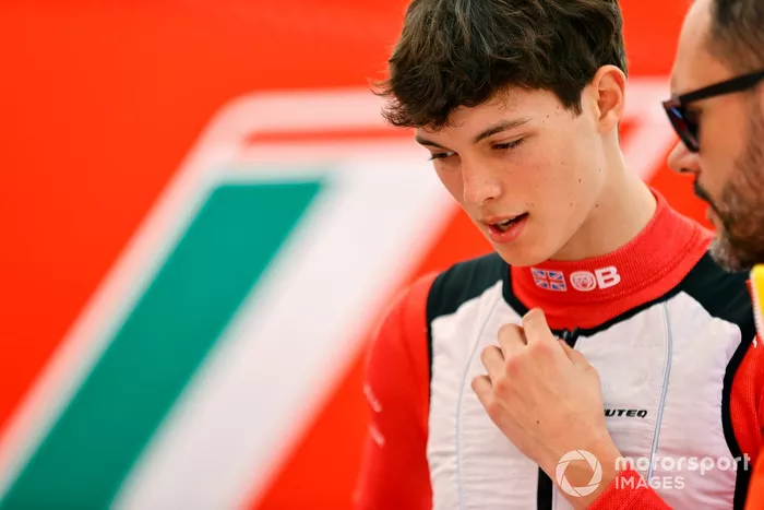 Oliver Bearman, Haas F1 Team, no paddock