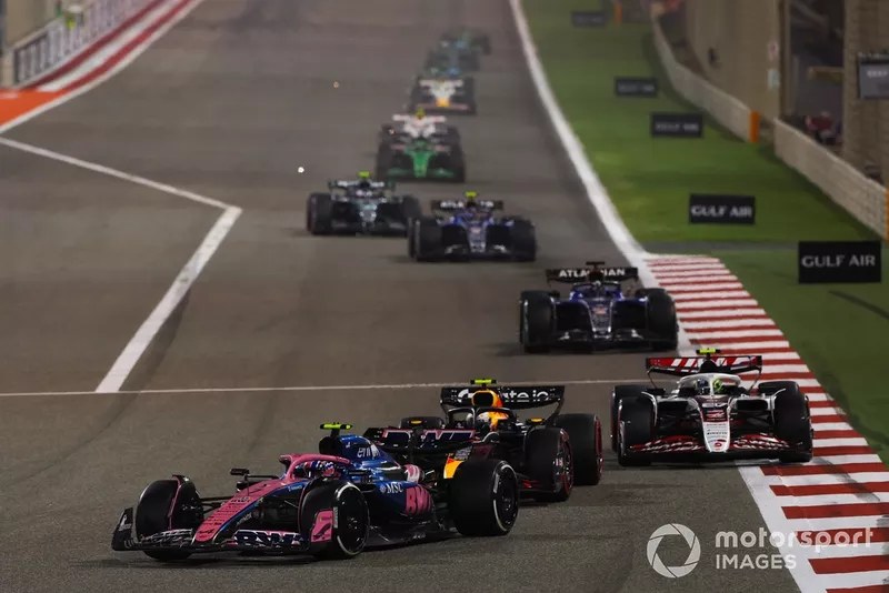 Jack Doohan, Alpine, Oliver Bearman, Haas F1 Team, Yuki Tsunoda, Red Bull Racing Team