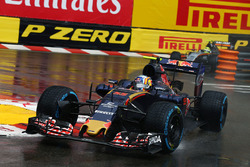 Карлос Сайнс мл., Scuderia Toro Rosso STR11