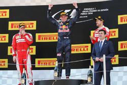podium, Ferrari, segundo; Max Verstappen, Red Bull Racing, ganador; Sebastian Vettel, Ferrari, terce
