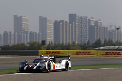 #1 Porsche Team Porsche 919 Hybrid: Timo Bernhard, Mark Webber, Brendon Hartley