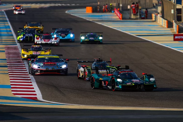#009 Aston Martin Thor Team Aston Martin Valkyrie: Alex Riberas, Marco Sorensen, Roman De Angelis