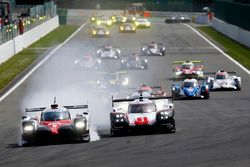 #1 Porsche Team Porsche 919 Hybrid: Neel Jani, Andre Lotterer, Nick Tandy, #9 Toyota Gazoo Racing To