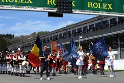 Les cérémonies avant la course