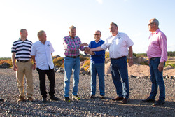 Carmelo Ezpeleta, CEO de Dorna Sports y Timo Pohjola, Gerente de proyecto KymiRing