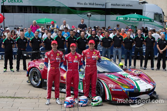 #71 AF Corse Ferrari 488 GTE: Davide Rigon, Sam Bird, Miguel Molina