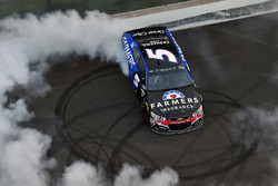 Yarış galibi Kasey Kahne, Hendrick Motorsports Chevrolet
