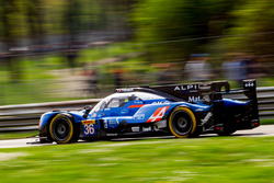 #36 Signatech Alpine A470 Gibson: Gustavo Menezes, Romain Dumas, Matt Rao