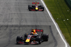 Max Verstappen, Red Bull Racing RB13, Daniel Ricciardo, Red Bull Racing RB13