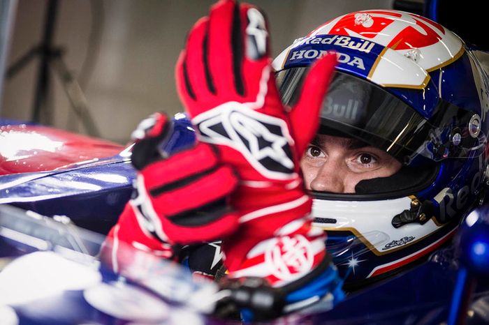 Dani Pedrosa prueba el Toro Rosso