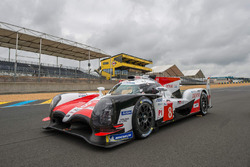 Автомобиль Toyota TS050 Hybrid (№8) команды Toyota Gazoo Racing