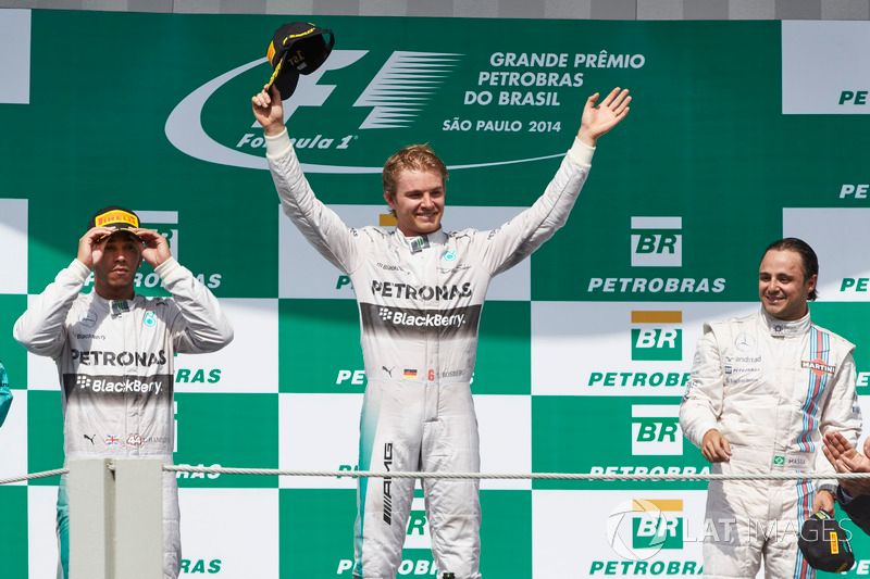Podio: Ganador de la carrera lugar Nico Rosberg, segundo lugar Mercedes AMG Lewis Hamilton, Mercedes AMG, thir