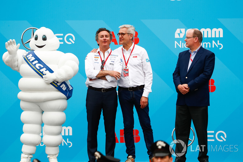 Alejandro Agag, CEO, Formula E, sul podio