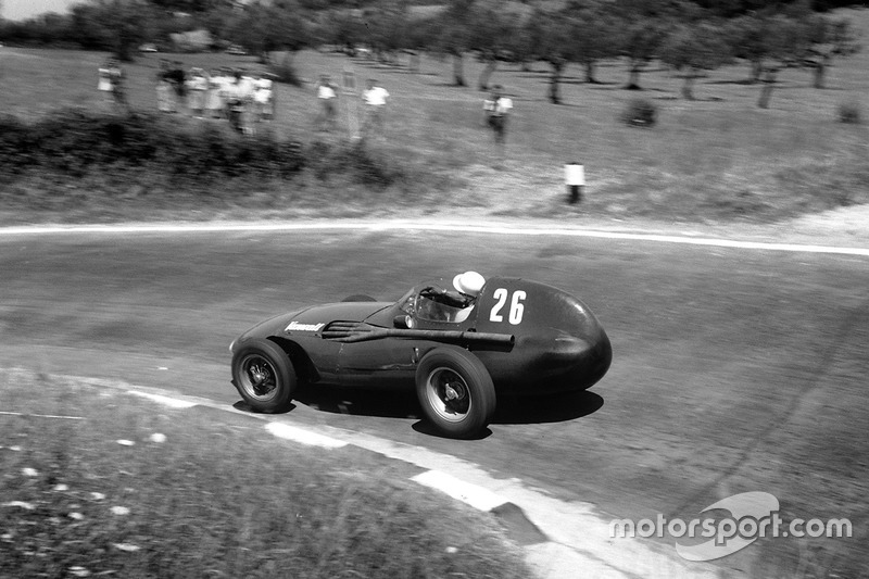 One of the greatest drives in a great career. Moss's Vanwall won the 1957 Pescara GP by over three minutes! 