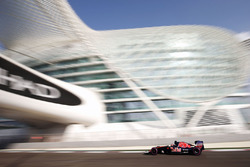 Daniil Kvyat, Scuderia Toro Rosso STR11