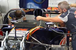 Daniil Kvyat, Scuderia Toro Rosso, detalle del STR11