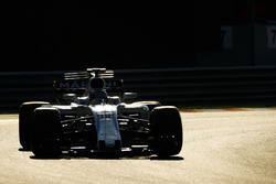 Ленс Стролл, Williams FW40