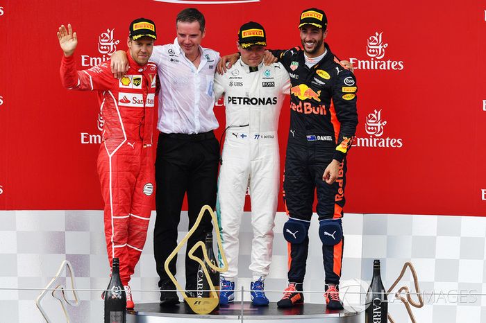 Podium: Ganador, Valtteri Bottas, Mercedes AMG F1, segundo, Sebastian Vettel, Ferrari, tercero, Daniel Ricciardo, Red Bull Racing