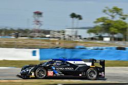 #10 Wayne Taylor Racing Cadillac DPi: Ricky Taylor, Jordan Taylor, Alex Lynn