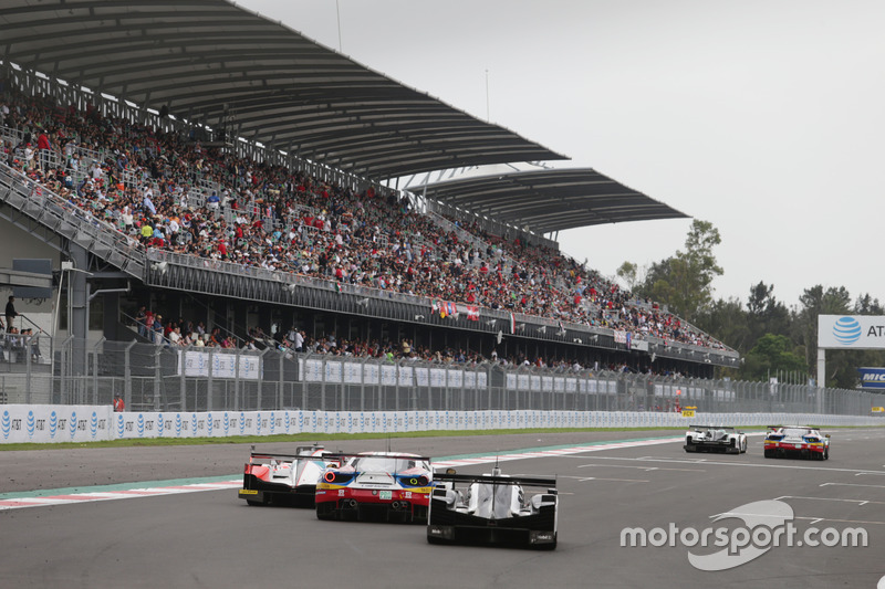#1 Porsche Team Porsche 919 Hybrid: Timo Bernhard, Mark Webber, Brendon Hartley