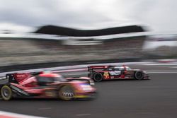 #7 Audi Sport Team Joest Audi R18: Marcel Fässler, Andre Lotterer y #13 Rebellion Racing Rebellion R