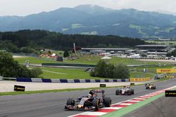 Carlos Sainz Jr., Scuderia Toro Rosso STR11