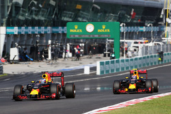Daniel Ricciardo, Red Bull Racing RB12, und Max Verstappen, Red Bull Racing, RB12