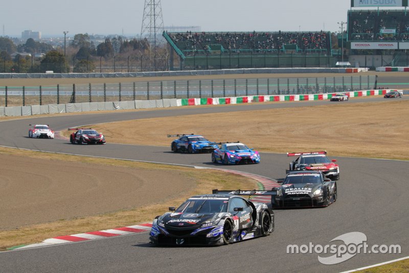 SUPER GT track action