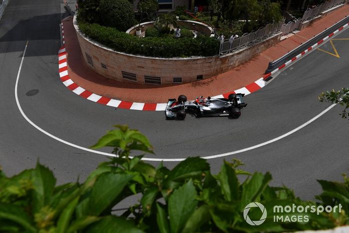 Lewis Hamilton, Mercedes AMG F1 W10
