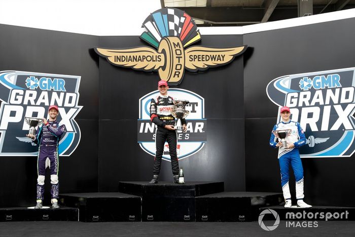 Podio: ganador Rinus VeeKay, Ed Carpenter Racing Chevrolet, segundo Romain Grosjean, Dale Coyne Racing with RWR Honda, y tercero Alex Palou, Chip Ganassi Racing Honda