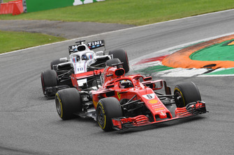 Sebastian Vettel, Ferrari SF71H and Lance Stroll, Williams FW41 battle