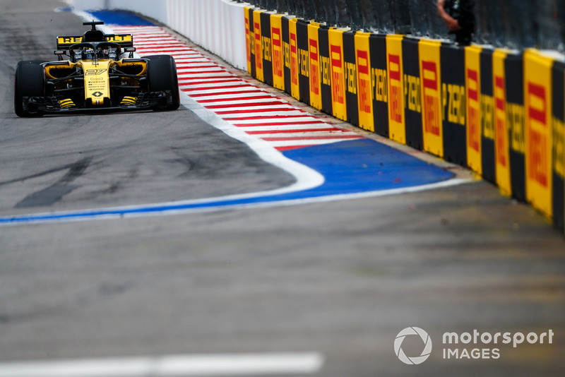<img src="https://cdn-1.motorsport.com/static/custom/car-thumbs/F1_2018/TESTS/renault.png" alt="" width="250" /> Renault