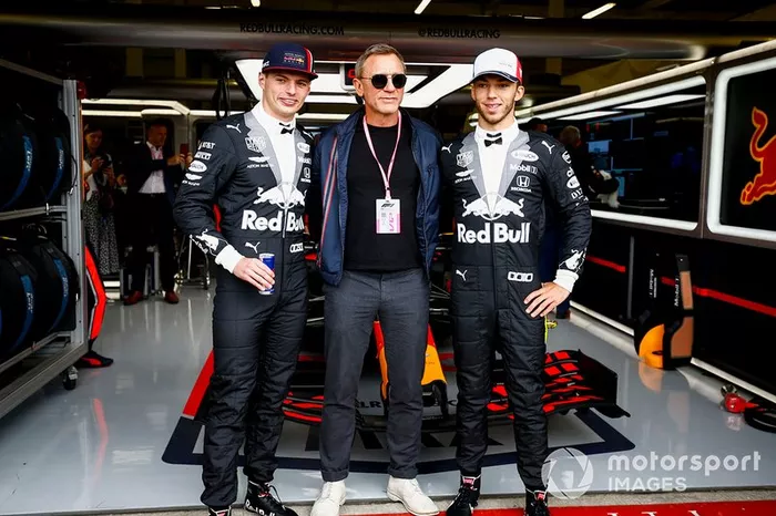 Max Verstappen, Red Bull Racing, Actor Daniel Craig, y Pierre Gasly, Red Bull Racing
