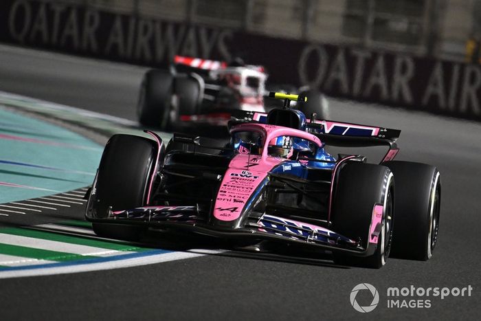 Jack Doohan, Alpine, Esteban Ocon, Haas F1 Team