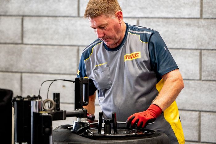 Pirelli member