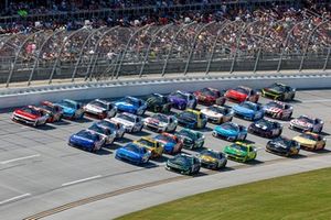 Josh Berry, Wood Brothers Racing Ford, Michael McDowell, Spire Motorsports Chevrolet