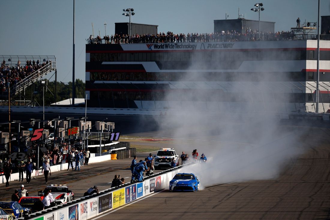 Denny Hamlin, Joe Gibbs Racing Toyota