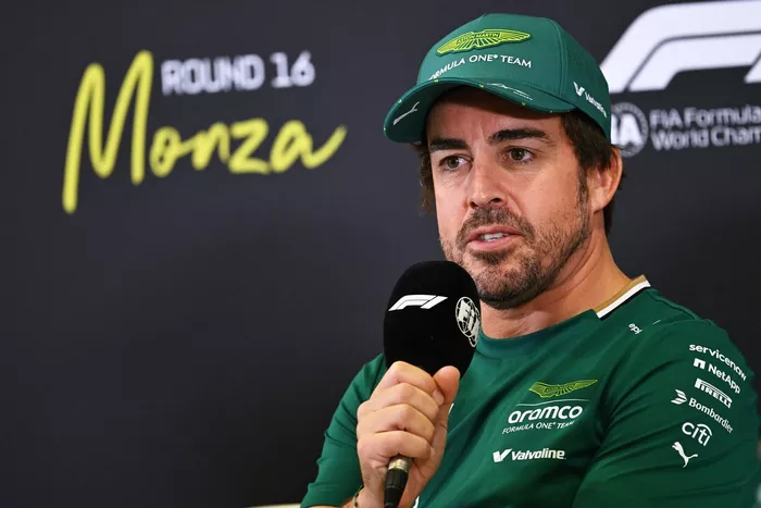 Fernando Alonso, Aston Martin Racing