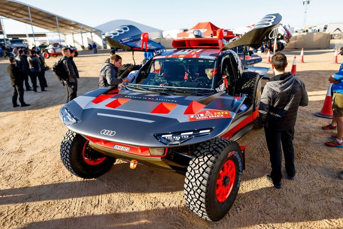 #211 Team Audi Sport Audi: Mattias Ekstrom, Emil Bergkvist